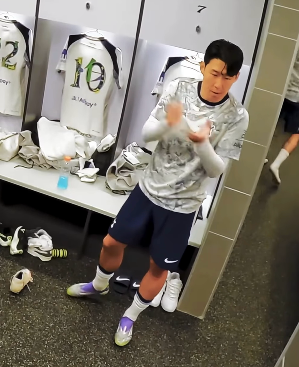 결국 '손흥민' 이름 꺼낸 프랭크 감독…"토트넘 레전드 쏘니를 대신할 수준에 이르지 못했다"